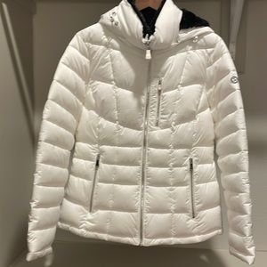 Calvin Klein white down filled puffer jacket, black faux fur lined hood, size M